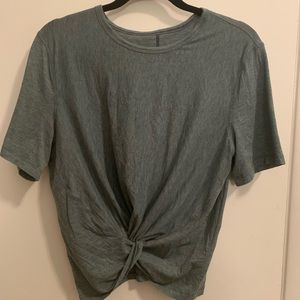lululemon tee size 8